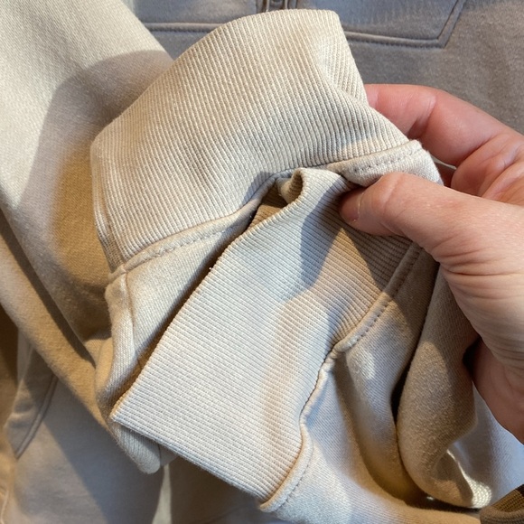 ON Beige 1/4 Zip Boxy Fit - Picture 6 of 8